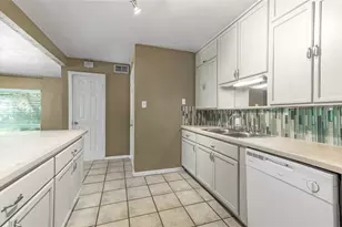 4723 Victor St, Dallas, TX 75246 - Photo 8