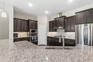 210 Covington Dr, Wylie, TX 75098 - Photo 6