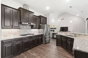 210 Covington Dr, Wylie, TX 75098 - Photo 6