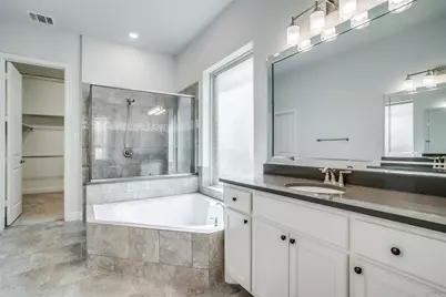 7915 Pimlico Drive, Irving, TX 75063 - Photo 14