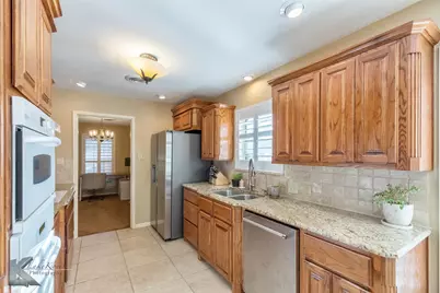 15 Pyracanthia Circle, Abilene, TX 79605 - Photo 10