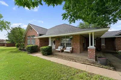 302 Thorntree Drive, Ovilla, TX 75154 - Photo 2