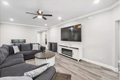 429 Cresthill Drive, Mesquite, TX 75149 - Photo 4