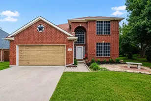 1342 Clear Creek Dr, Lewisville, TX 75067 - Photo 1