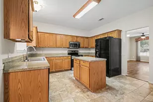 1342 Clear Creek Dr, Lewisville, TX 75067 - Photo 14