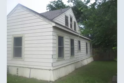 1104 Park Avenue, Bonham, TX 75418 - Photo 2