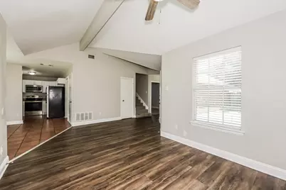10522 Woodleaf Drive, Dallas, TX 75227 - Photo 4