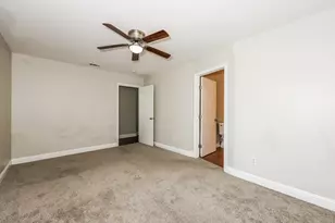 10522 Woodleaf Dr, Dallas, TX 75227 - Photo 12