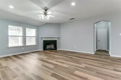 815 Creekside Drive, Little Elm, TX 75068 - Photo 8