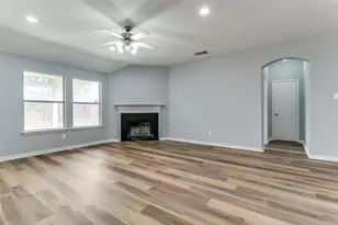 815 Creekside Dr, Little Elm, TX 75068 - Photo 8