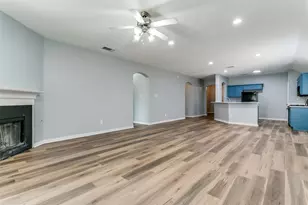 815 Creekside Dr, Little Elm, TX 75068 - Photo 10
