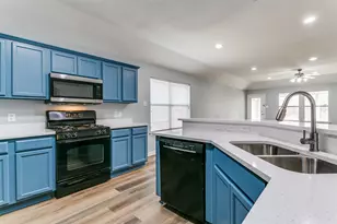 815 Creekside Dr, Little Elm, TX 75068 - Photo 12
