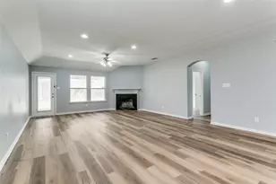 815 Creekside Dr, Little Elm, TX 75068 - Photo 6
