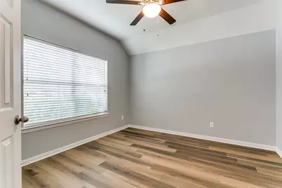 815 Creekside Drive, Little Elm, TX 75068 - Photo 4