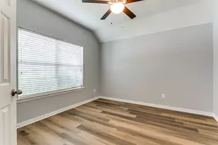 815 Creekside Dr, Little Elm, TX 75068 - Photo 4