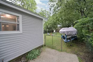 2021 Denison St, Denton, TX 76201 - Photo 38