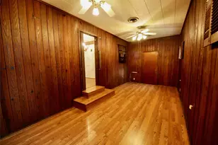 804 Kentucky St, Graham, TX 76450 - Photo 26