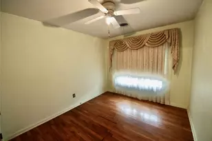 804 Kentucky St, Graham, TX 76450 - Photo 16