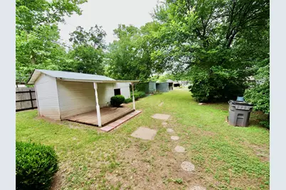 804 Kentucky Street, Graham, TX 76450 - Photo 30