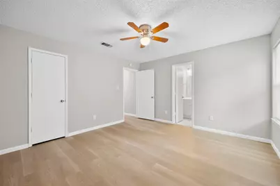 6219 Kelly Elliott Road, Arlington, TX 76001 - Photo 12