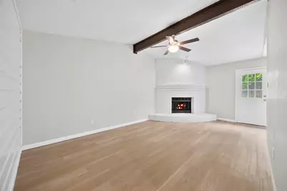 6219 Kelly Elliott Road, Arlington, TX 76001 - Photo 6