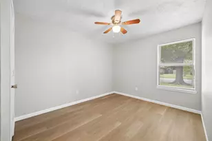 6219 Kelly Elliott Rd, Arlington, TX 76001 - Photo 14