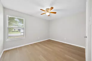6219 Kelly Elliott Rd, Arlington, TX 76001 - Photo 16