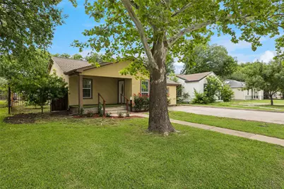 1042 SW 3rd Street, Grand Prairie, TX 75051 - Photo 2