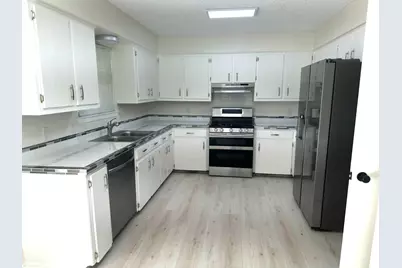 3135 Maple Avenue, Greenville, TX 75402 - Photo 4