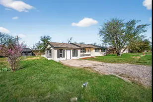 2020 Midlake Ln, Rockwall, TX 75032 - Photo 2