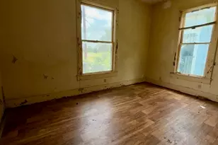 819 S 10th St, Waco, TX 76706 - Photo 8