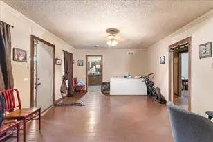 1718 S Marsalis Ave, Dallas, TX 75216 - Photo 6