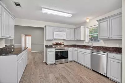 549 Dylan Court, Azle, TX 76020 - Photo 6
