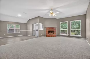 549 Dylan Ct, Azle, TX 76020 - Photo 4