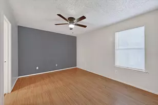 207 Water Ln, Crowley, TX 76036 - Photo 10