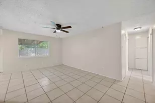 207 Water Ln, Crowley, TX 76036 - Photo 10