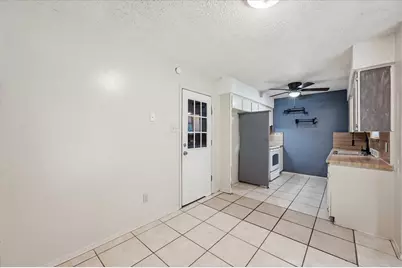 207 Water Lane, Crowley, TX 76036 - Photo 6