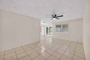207 Water Ln, Crowley, TX 76036 - Photo 8