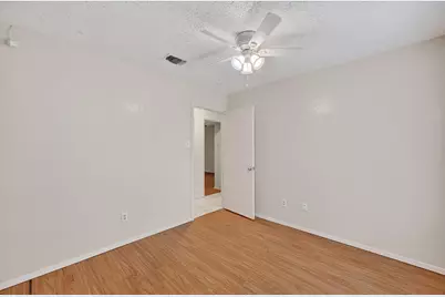 207 Water Lane, Crowley, TX 76036 - Photo 16