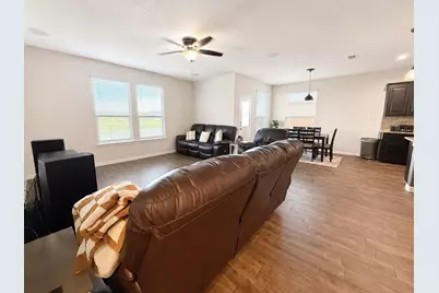 1204 Burlingame Drive, Cleburne, TX 76033 - Photo 4