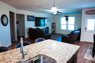 1204 Burlingame Dr, Cleburne, TX 76033 - Photo 6