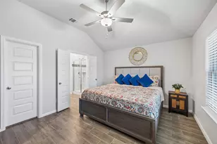 14061 Earlham St, Pilot Point, TX 76258 - Photo 8