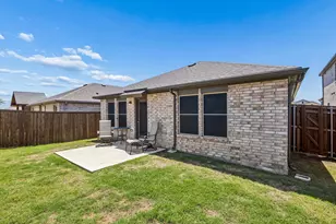 14061 Earlham St, Pilot Point, TX 76258 - Photo 10