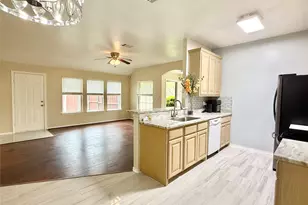 1987 Castle Dr, Garland, TX 75040 - Photo 10