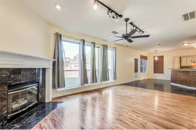 911 Harwood Court, Euless, TX 76039 - Photo 8