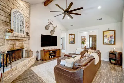 1355 Jay Bird Road, Springtown, TX 76082 - Photo 14