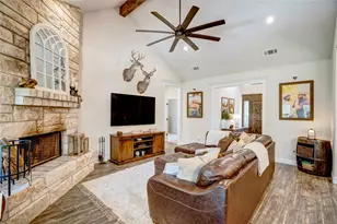 1355 Jay Bird Rd, Springtown, TX 76082 - Photo 14