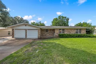 111 E Dawn Dr, Robinson, TX 76706 - Photo 14