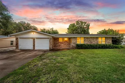111 E Dawn Drive, Robinson, TX 76706 - Photo 1