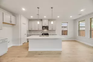 165 Ashbrook St, Little Elm, TX 75068 - Photo 2